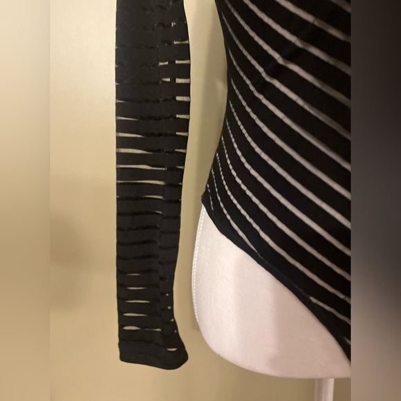 Iris Bodysuit - Picture 4 of 8